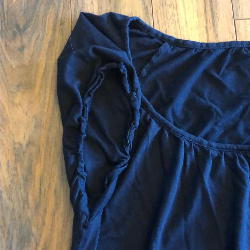 Navy Blue Maternity top from Gap. - Picture 3 of 4